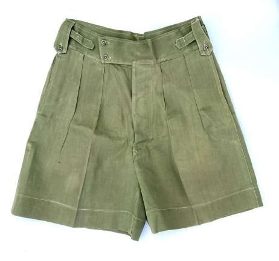 Original 1950s Theatre Made Jungle Green Shorts (2)