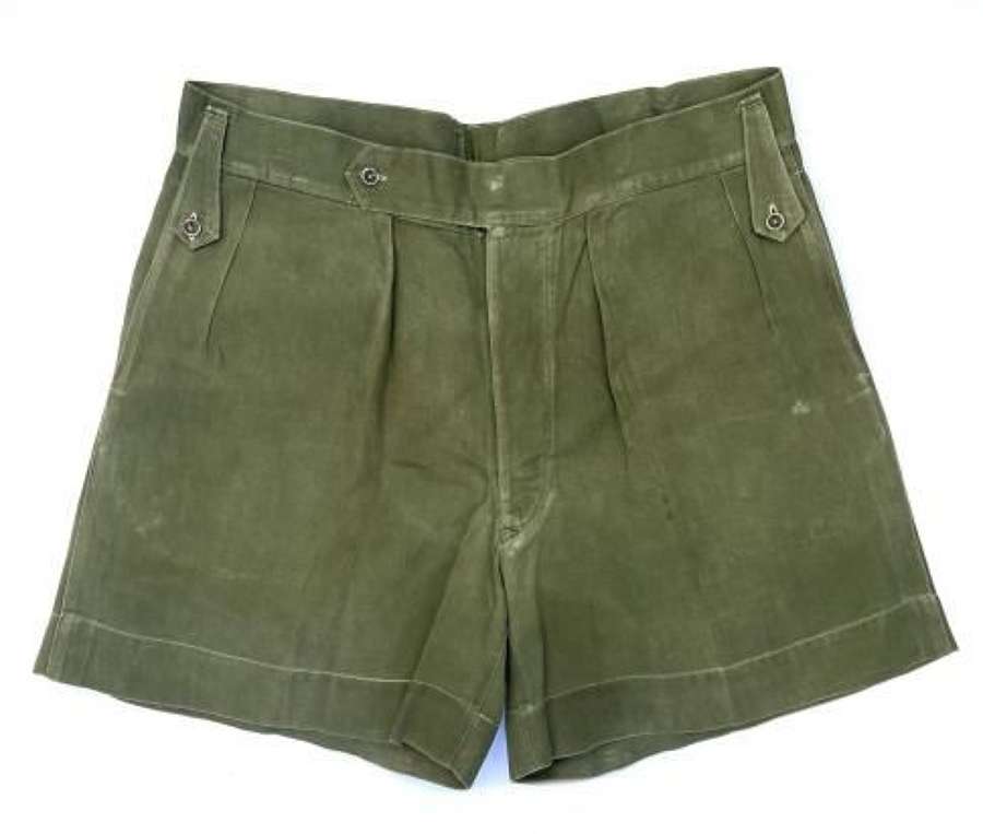 Original 1950s Theatre Made Jungle Green Shorts (1)