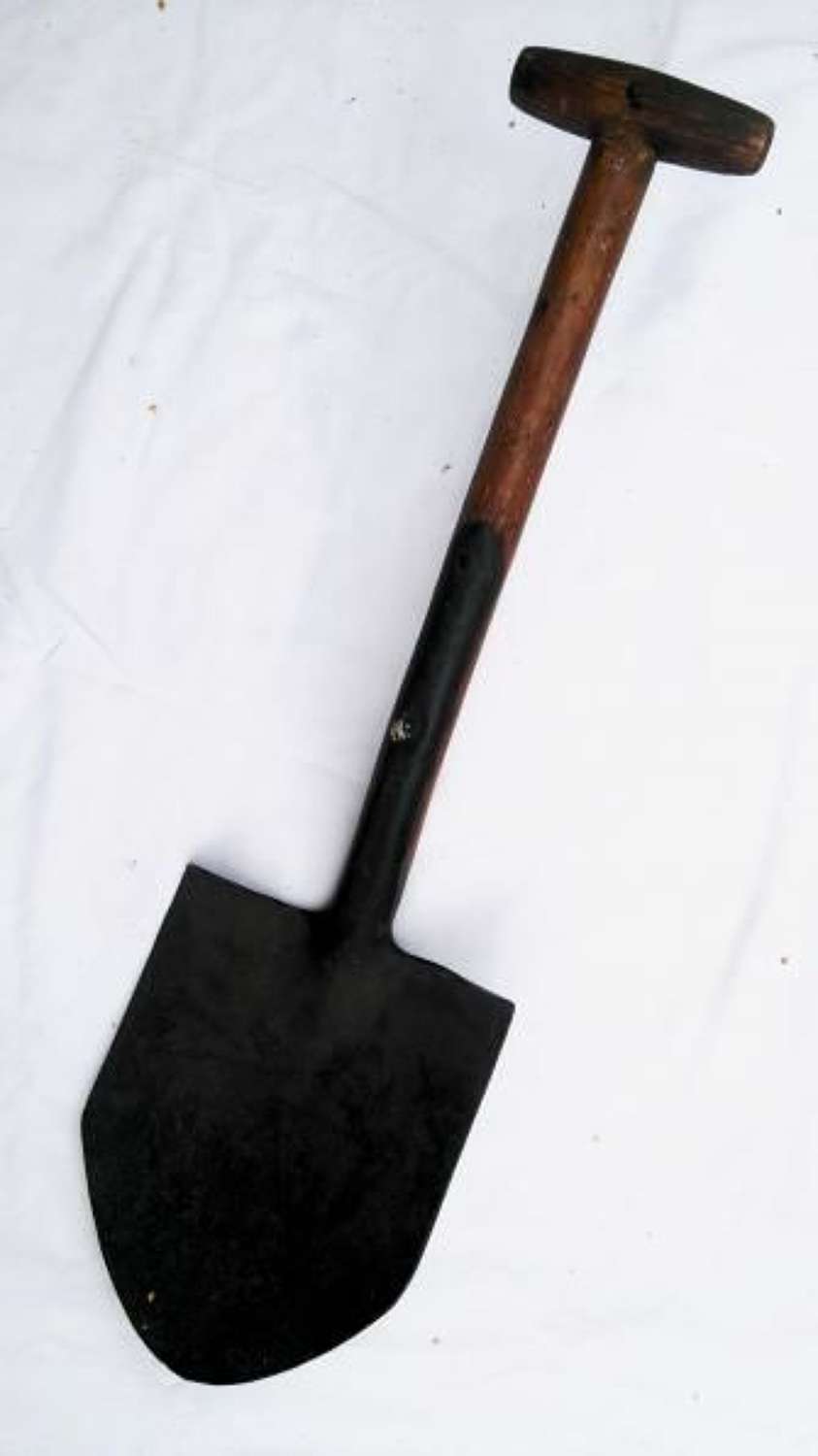 1918 Dated British Army Shovel