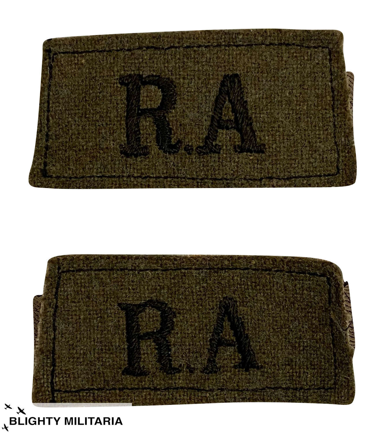 Original Pair of WW2 Royal Artillery Cloth Shoulder Titles