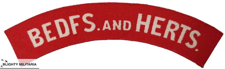 Original WW2 Period Printed Bedfs and Harts Shoulder Title